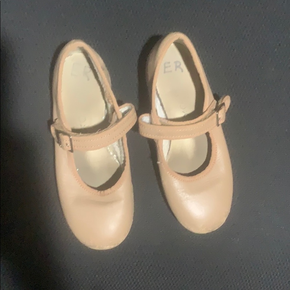 Girls 12m capezio tap shoes